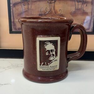 Sunset Hill Stoneware Franklin D. Roosevelt (FDR) Commemorative Brown Mug